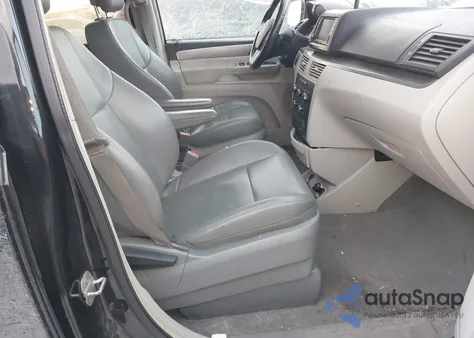 2011 Volkswagen Routan Se z USA, uszkodzony, nr VIN 2V4RW3DG5BR670169